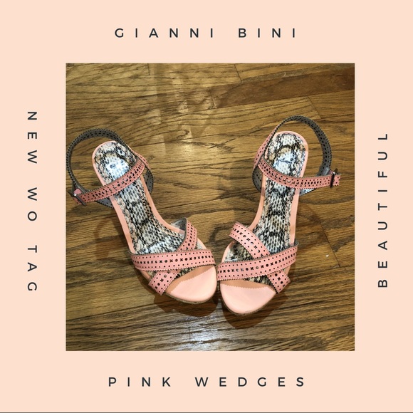 Gianni Bini Shoes - Gianni Bini Wedges